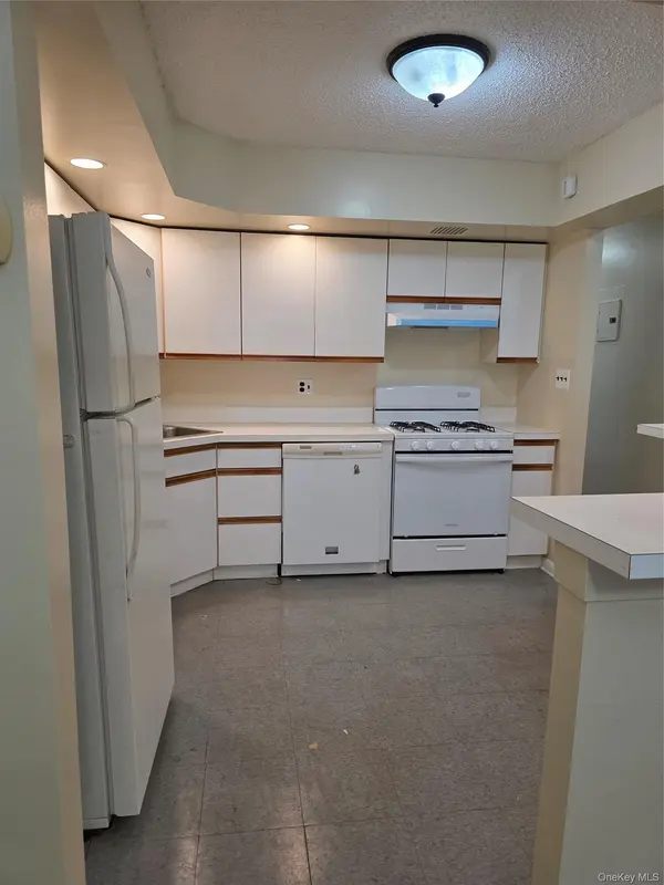 71-09 Park Avenue, Fresh Meadows, NY 11365