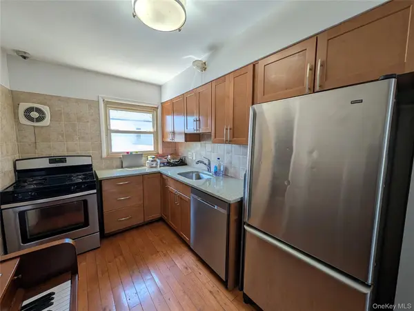 2944 Bayswater AVE, Far Rockaway, NY 11691
