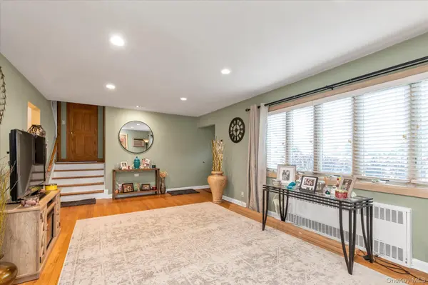 2631 Fox RD, Baldwin, NY 11510
