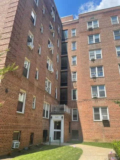 5620 Netherland AVE #5D, Bronx, NY 10471