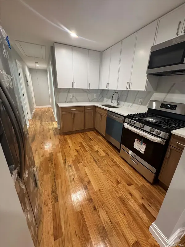 14590 226th ST, Springfield Gardens, NY 11413