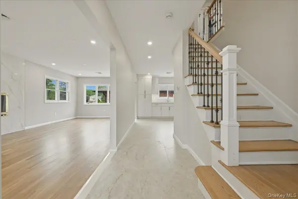 616 Harless PL, West Hempstead, NY 11552