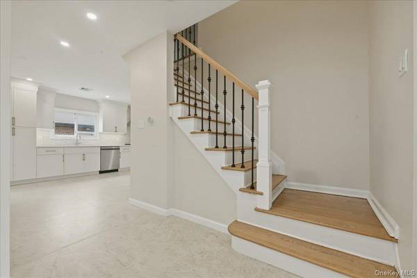 616 Harless PL, West Hempstead, NY 11552