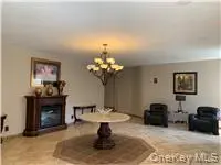 5 Oakdale MNR #L22, Suffern, NY 10901