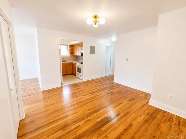 533 Soundview AVE #3rd Floor, Bronx, NY 10473
