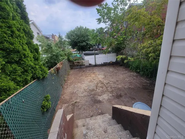 10610 34th AVE, Corona, NY 11368