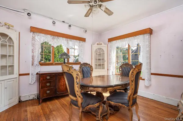 1640 Roosevelt ST, Baldwin, NY 11510