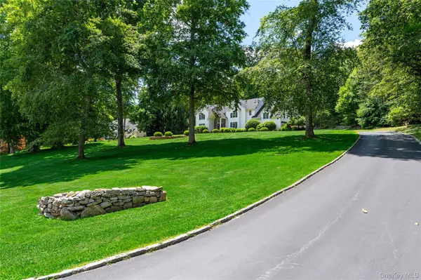 10 Adams Farm RD, Katonah, NY 10536