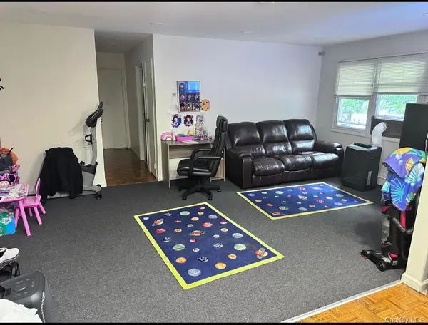 1 E Hemlock DR ##162, Bay Shore, NY 11706