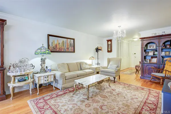 102-30 66th RD #5F, Forest Hills, NY 11375