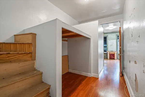 411 Himrod ST, Brooklyn, NY 11237