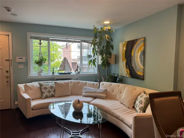 3705 Pratt AVE #2C, Bronx, NY 10466