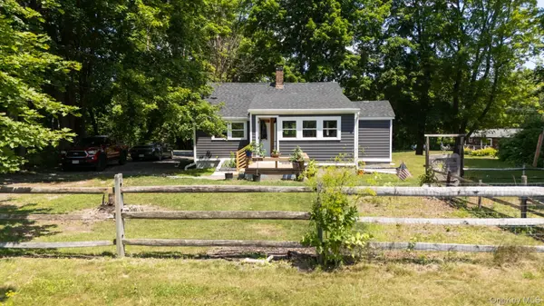 90 State Line RD, Millerton, NY 12546