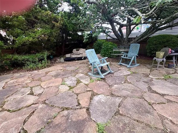 421 W Beech ST, Long Beach, NY 11561