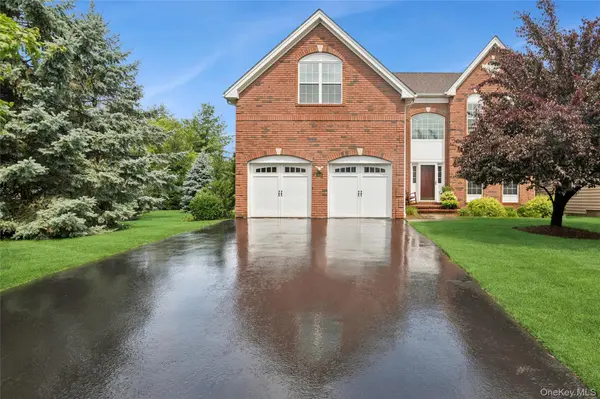 415 Vassar PL, Fishkill, NY 12524