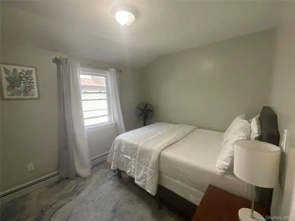 11511 172nd ST, Jamaica, NY 11434