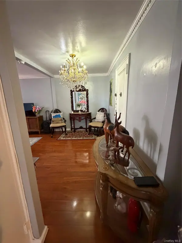325 E 201 ST #5 G, Bronx, NY 10458