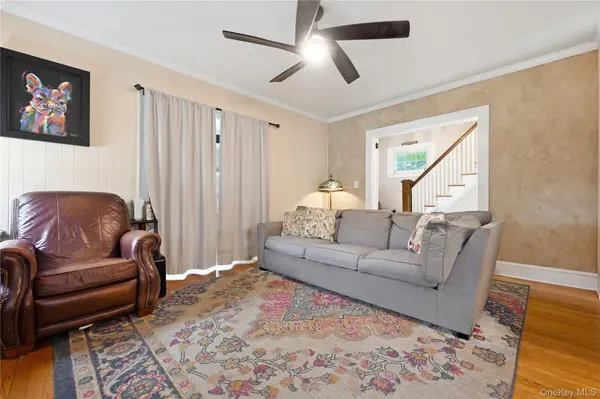 137 Sycamore ST, West Hempstead, NY 11552