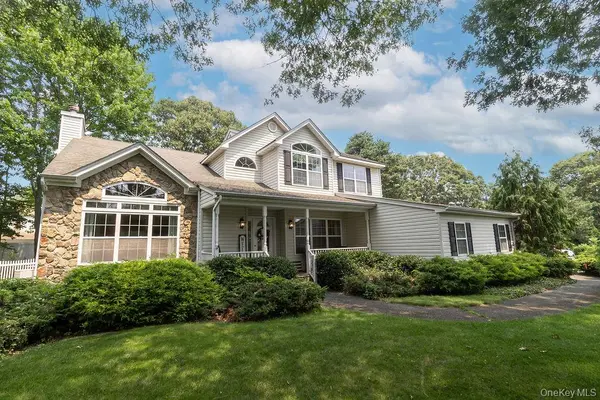 65 Betty Ann DR, South Setauket, NY 11720