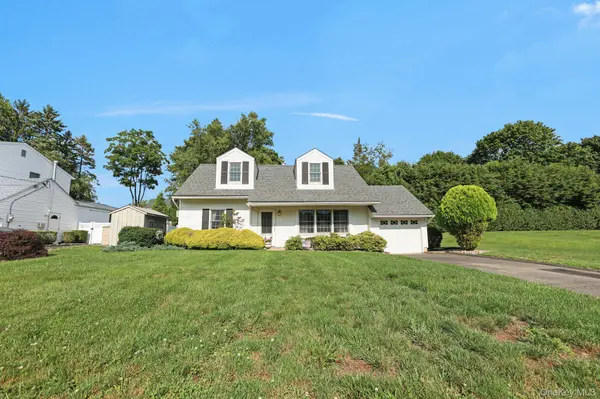62 Oldert DR, Pearl River, NY 10965