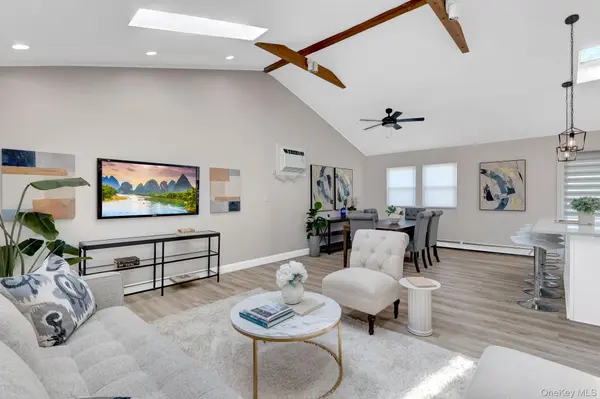 3612 Somerset DR, Seaford, NY 11783