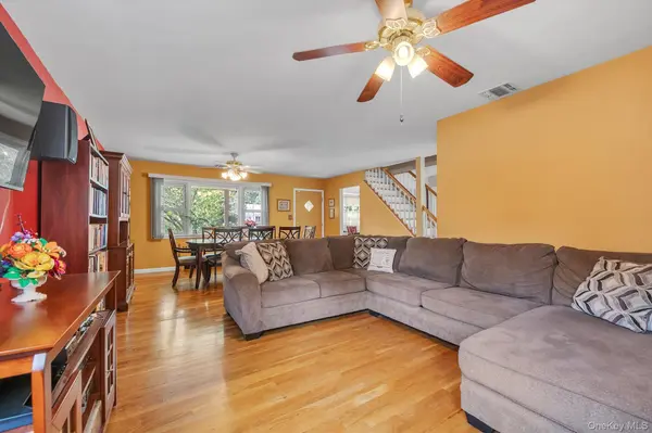 202B 1st ST, East Northport, NY 11731