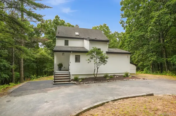 11 Spies RD, New Paltz, NY 12561