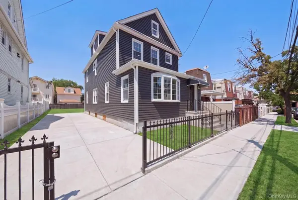 150-29 Yates RD, Jamaica, NY 11433