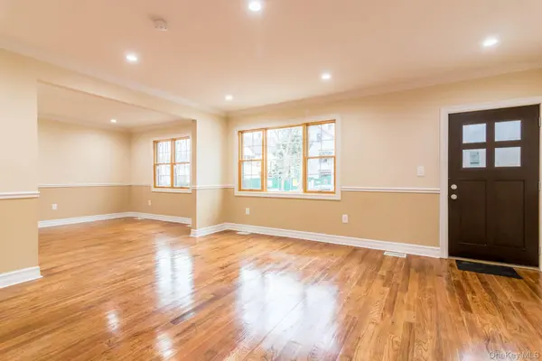 8431 Beverly RD, Kew Gardens, NY 11415