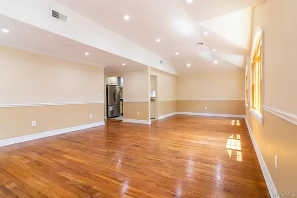8431 Beverly RD, Kew Gardens, NY 11415