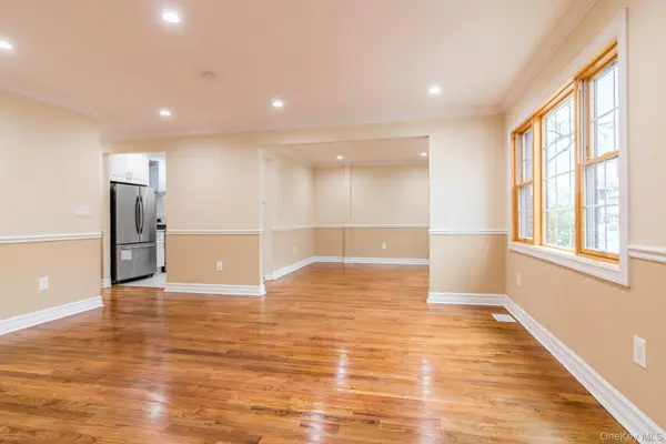 8431 Beverly RD, Kew Gardens, NY 11415