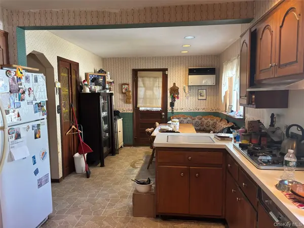 1054 Highland ST, Baldwin, NY 11510