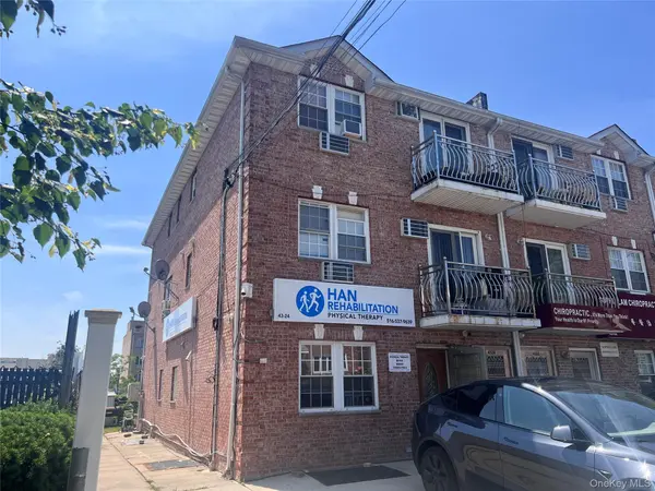 4324 215th ST, Bayside, NY 11361