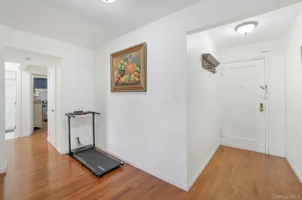 2750 Olinville AVE #1K, Bronx, NY 10467
