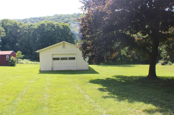 357 W Dover RD, Pawling, NY 12564
