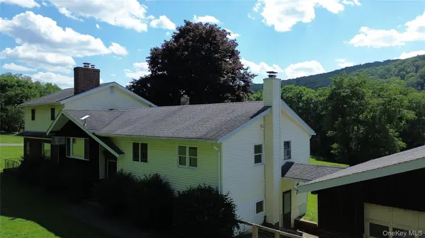 357 W Dover RD, Pawling, NY 12564
