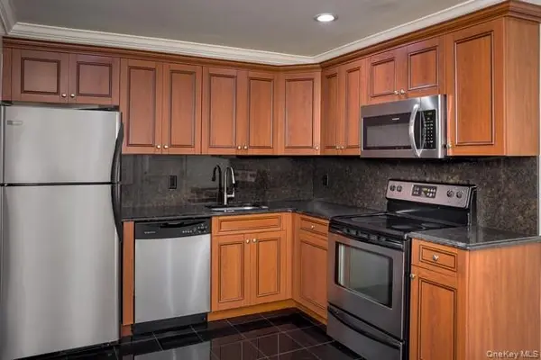 50 Horseblock RD #50-6A, Centereach, NY 11720