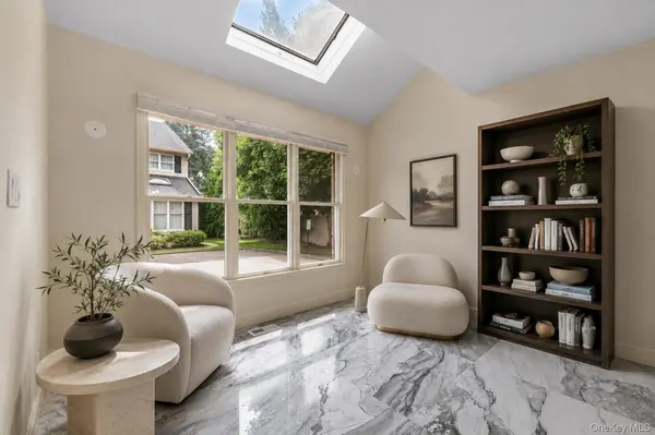 1180 E. Broadway #1, Hewlett, NY 11557