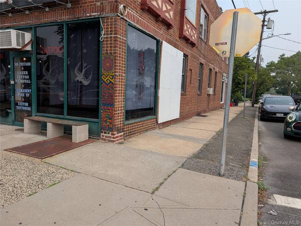 352 Hempstead AVE, West Hempstead, NY 11552