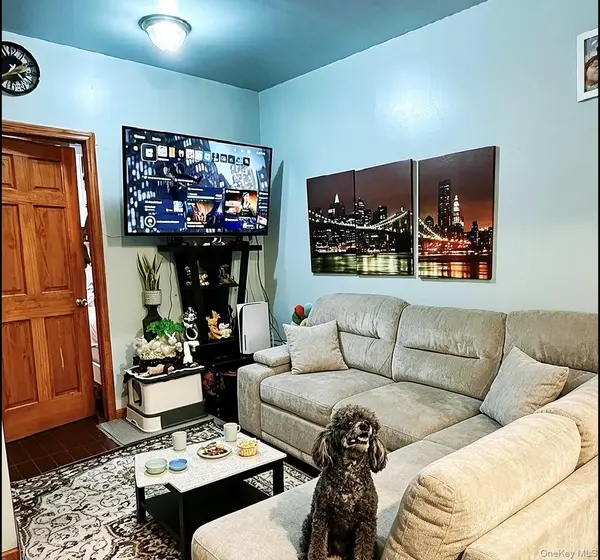10505 Northern BLVD, Corona, NY 11368