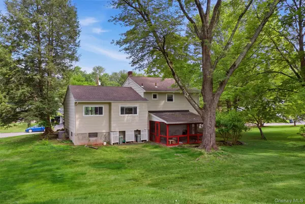 24 Marcia LN, New City, NY 10956