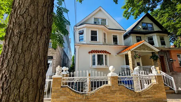 9425 40th DR, Elmhurst, NY 11373