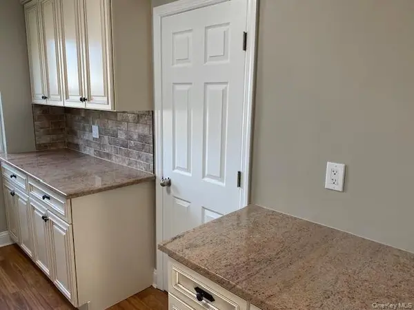 72-59 Little Neck Pkwy #H-1, Glen Oaks, NY 11004