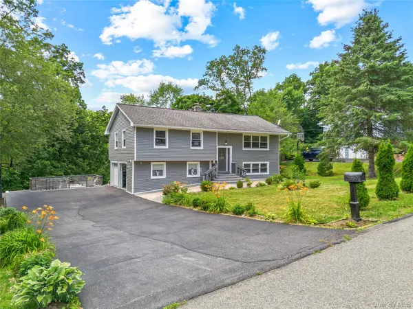 2669 Springhurst ST, Yorktown Heights, NY 10598