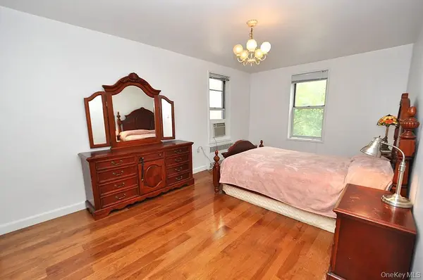 491 Riverdale AVE #3C, Yonkers, NY 10705