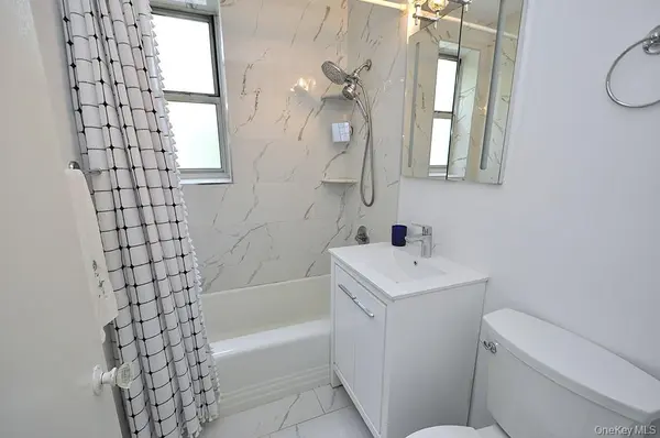 491 Riverdale AVE #3C, Yonkers, NY 10705