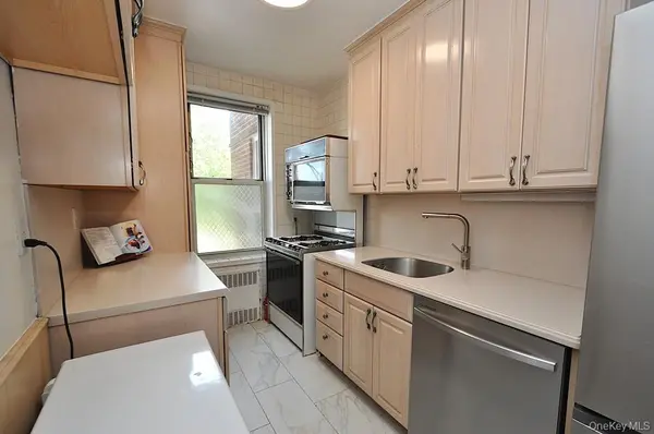 491 Riverdale AVE #3C, Yonkers, NY 10705