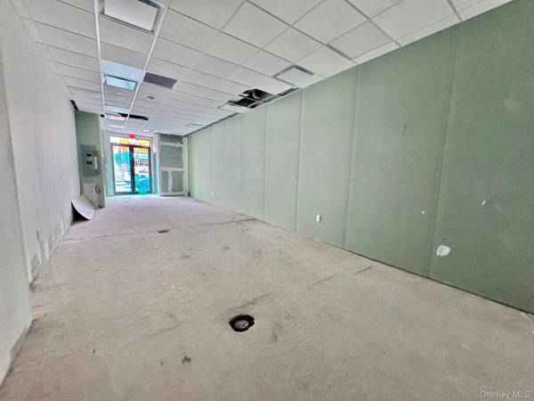 87-89 S Main ST, Freeport, NY 11520