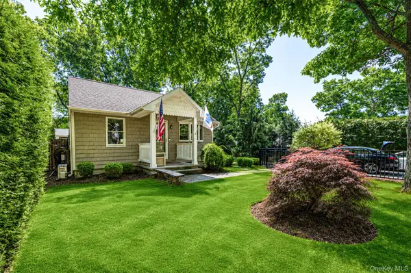 73 Panamoka TRL, Ridge, NY 11961