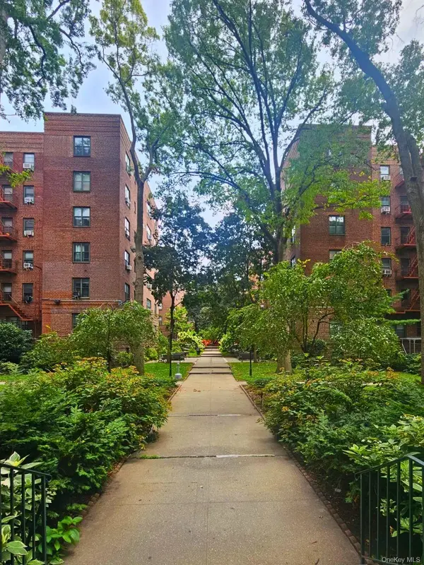 78-10 34th AVE #1H, Jackson Heights, NY 11372